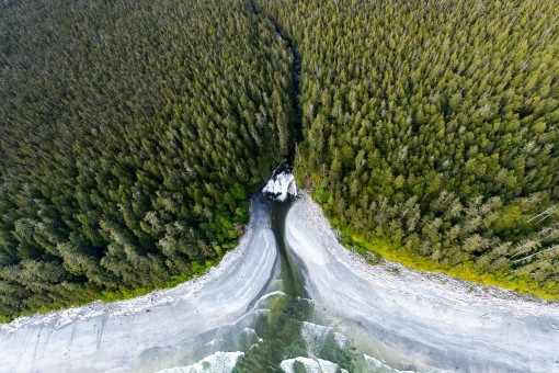 The stunning Calvin Falls. along the Nootka Trail.